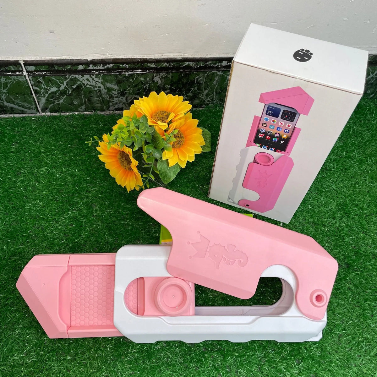 Radish knife phone case decompression toy in pink and white or purple orange, plastic universal phone case.