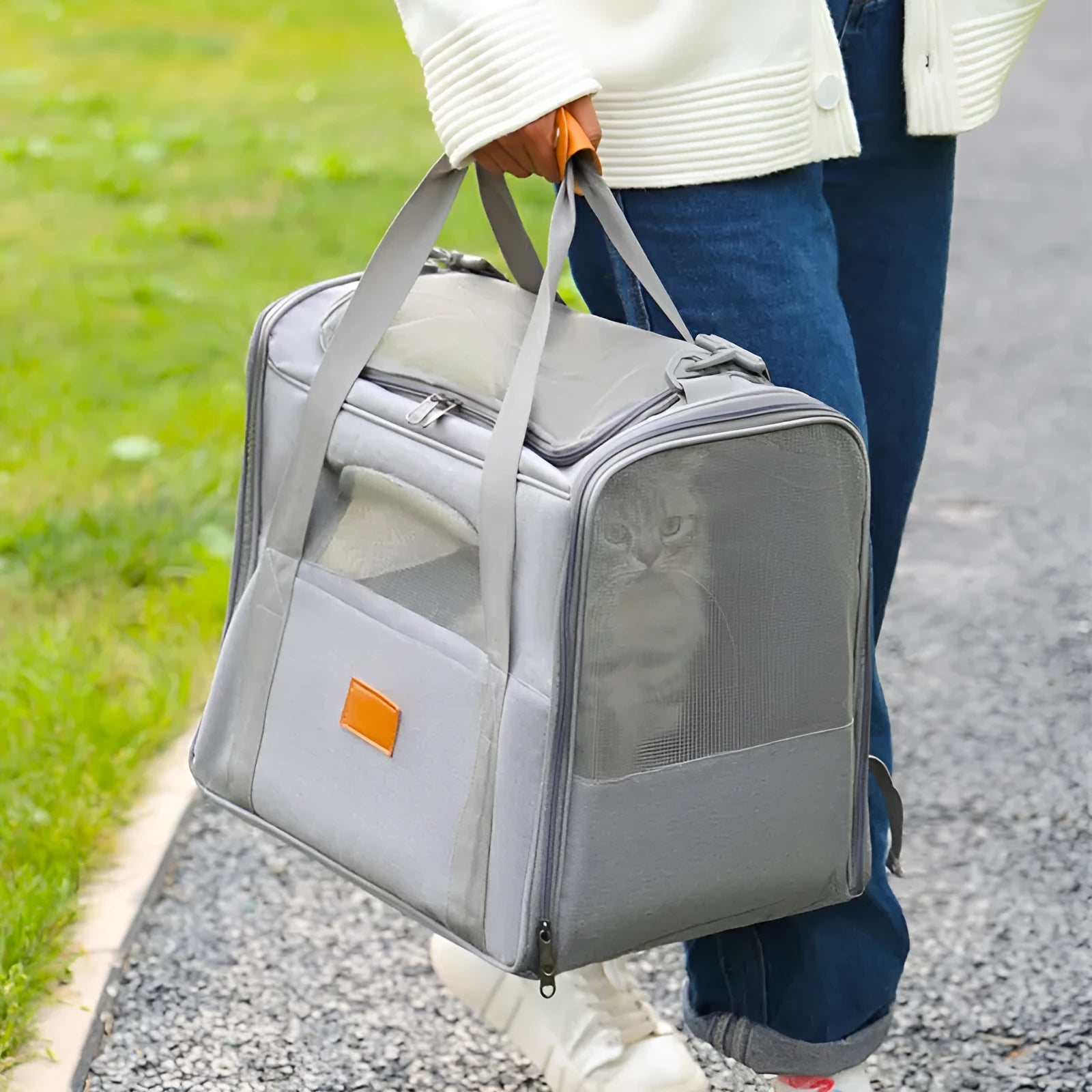 Foldable Oxford cloth pet diaper bag for small dogs and cats, 45x35x33cm, in black, with shoulder strap.