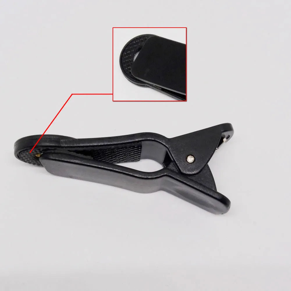 12 times telescopic smartphone lens with universal collar clip mount for long-distance outdoor filming.