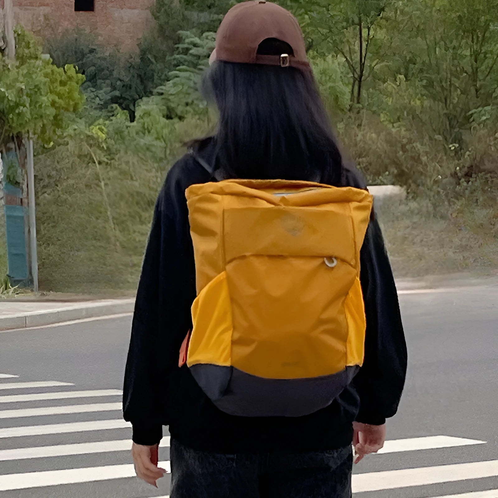 20L dual-use sports backpack in urban simplicity style with waterproof Oxford cloth construction