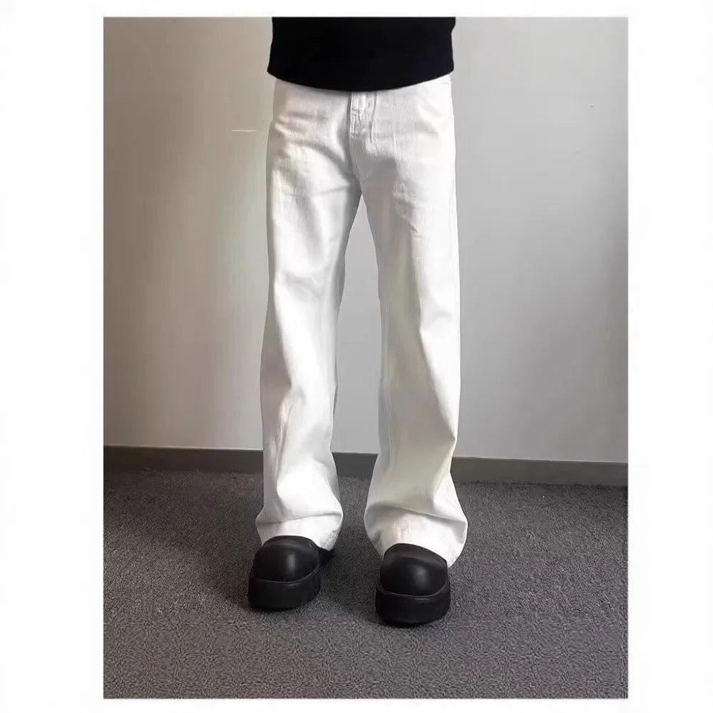 Men's white straight leg jeans with loose wide leg opening and American high street styling