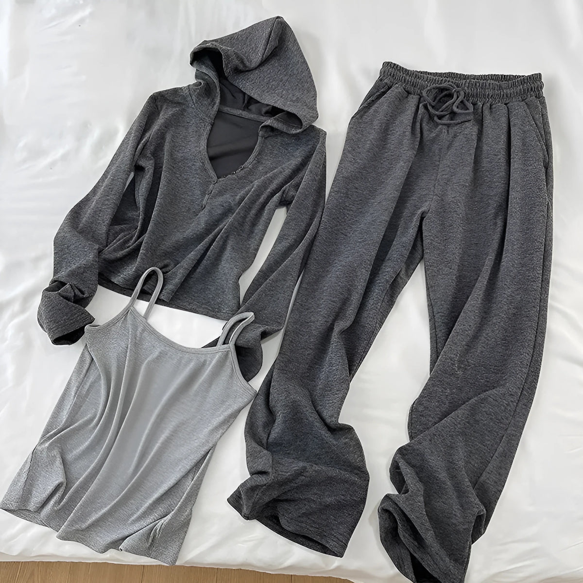 Grey Korean style casual sports suit set with long princess sleeve top, shorts, and matching vest, sizes L to 4XL