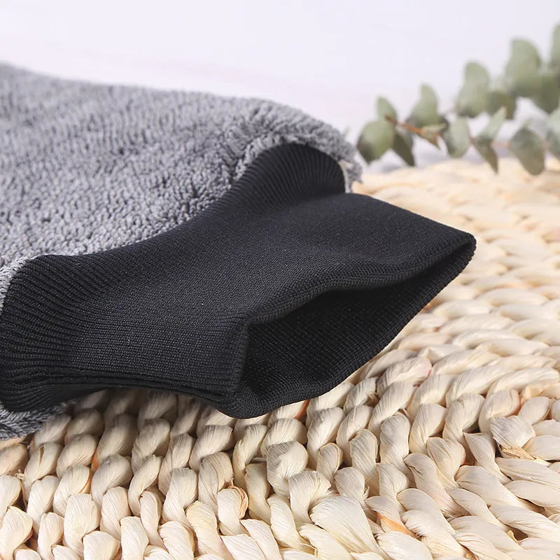 Pair of grey microfibre car cleaning gloves, 16cm x 26cm, with twisted braid spiral hair texture