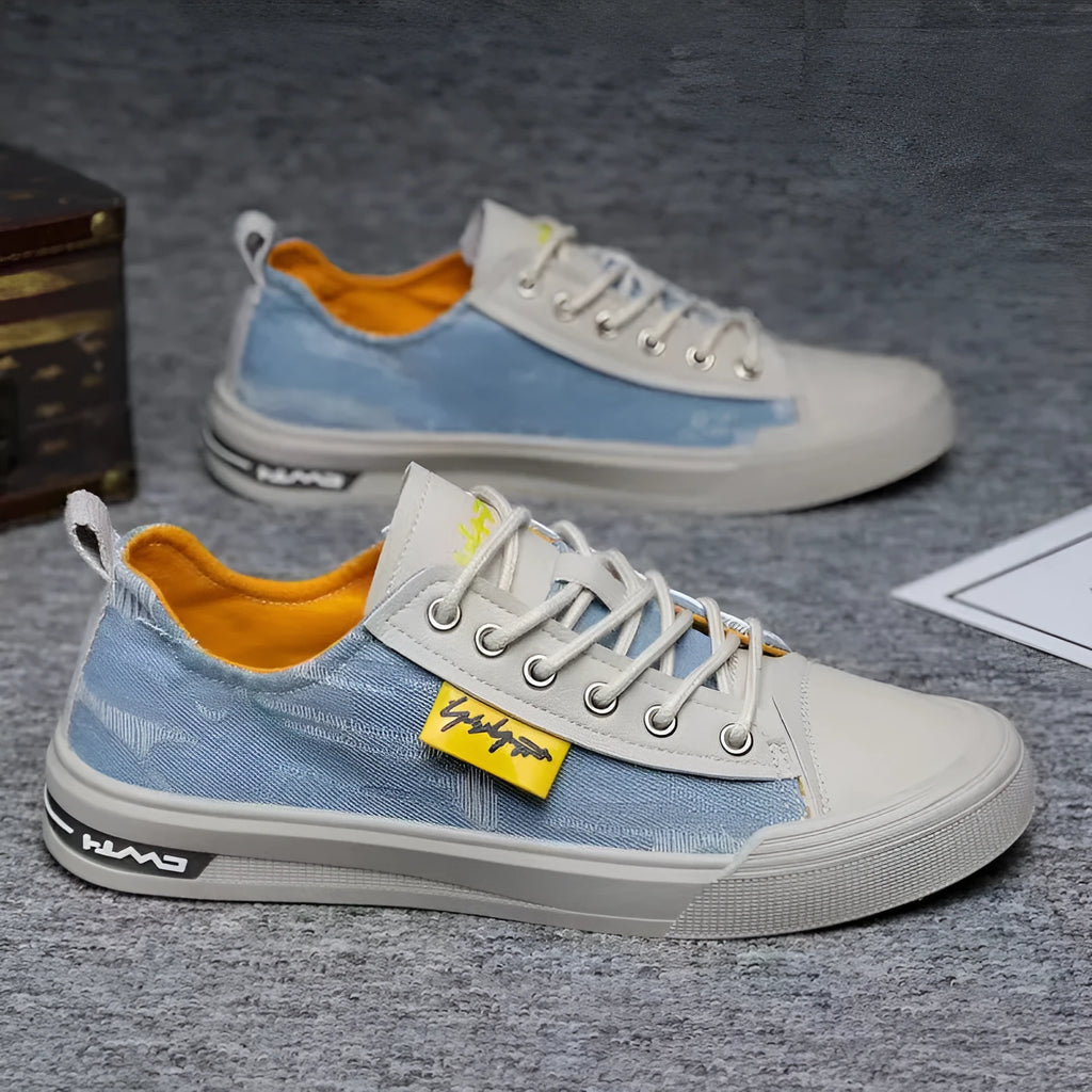 Men's round toe canvas shoes in dark blue with rubber sole and lace-up front