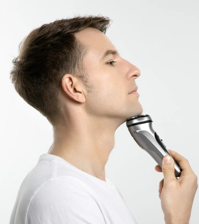BlackStone three-blade electric shaver in silver black with 3D floating steel blades and Type-C charging.