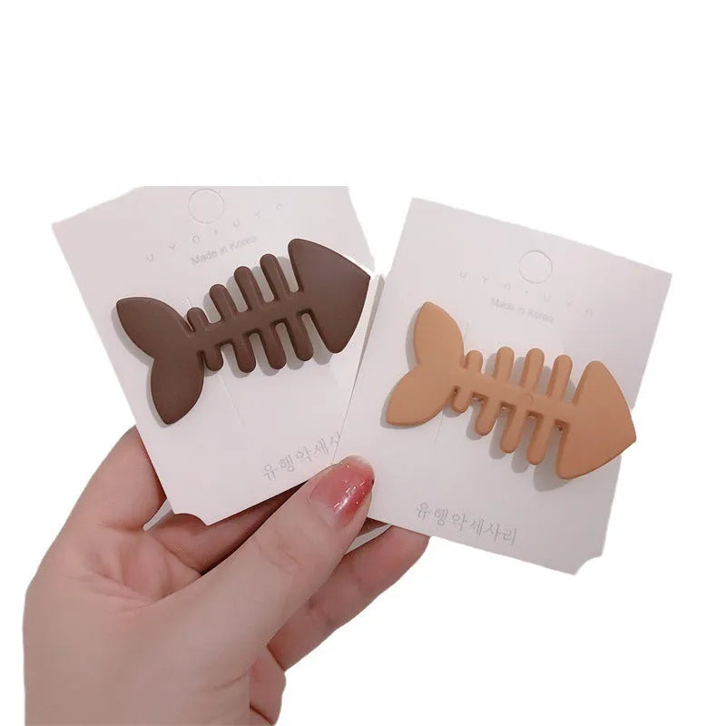 Fishbone pattern barrette hair clip in neutral colour options for side bangs styling