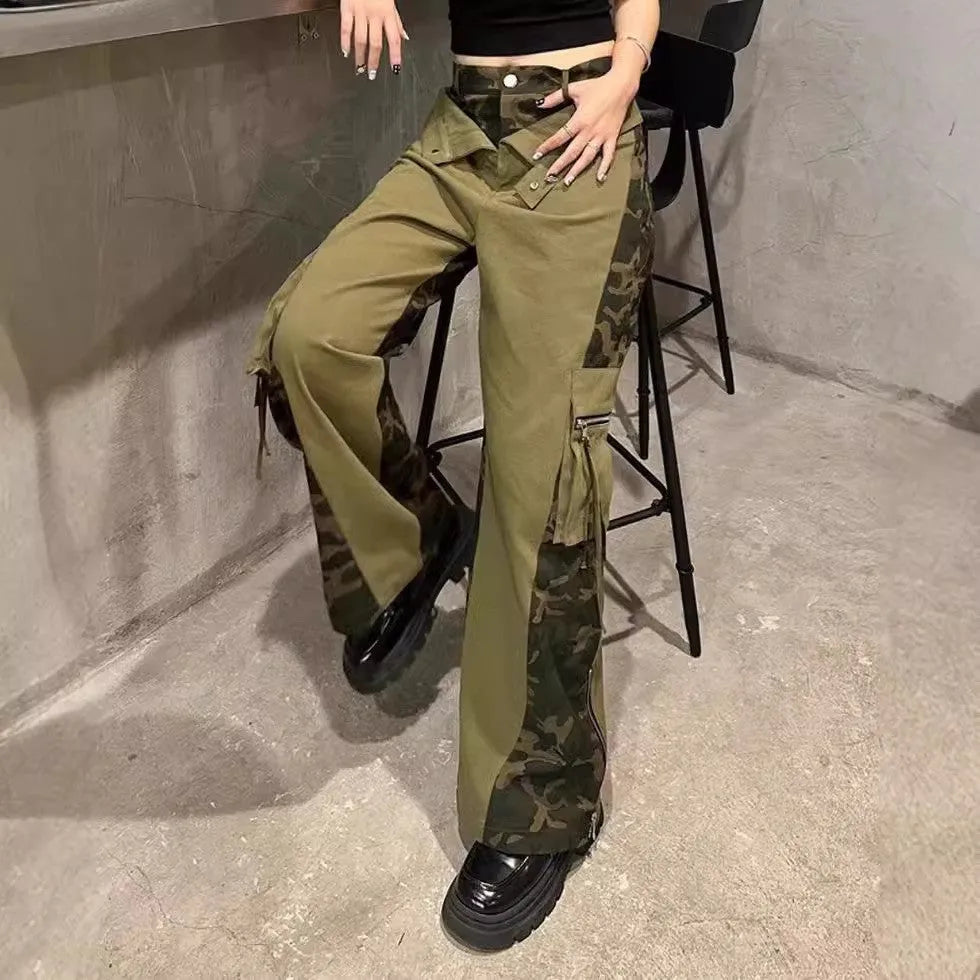 Women's dark khaki jeans with leopard print detail and high-waist straight leg design