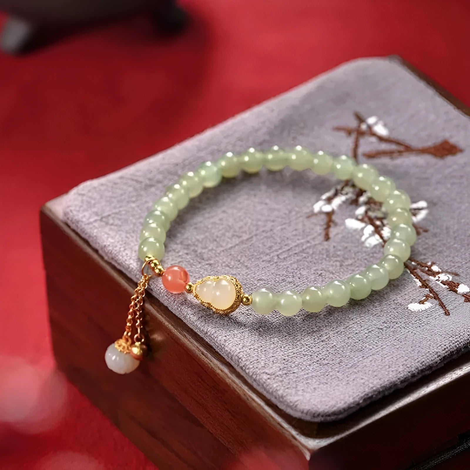 Qingshui jade women's bracelet with gold gourd design and fu character symbol