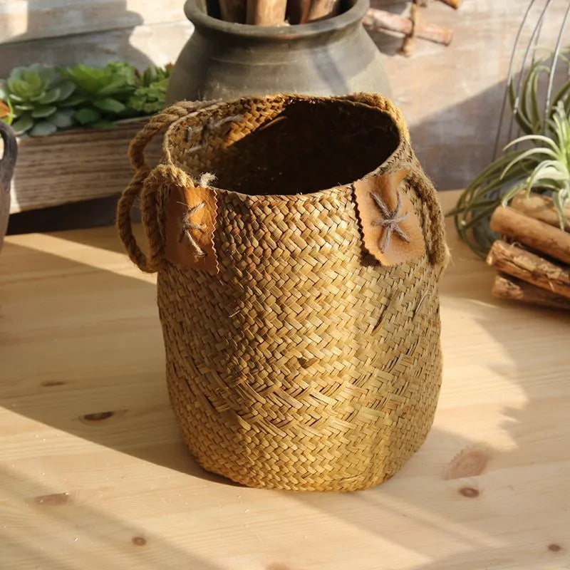 Hand woven seagrass basket with hanging rope, two sizes S and L, pastoral style, brown or white