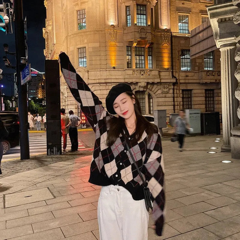 Women's knitted casual cardigan coat in pink green black light khaki dark khaki colours Japanese Korean style
