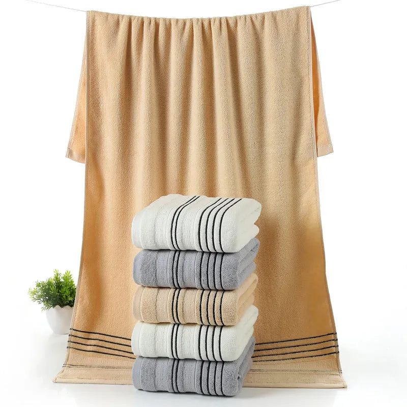 Pure cotton bath towel and hand towel set in neutral colours with yarn-dyed fabric construction