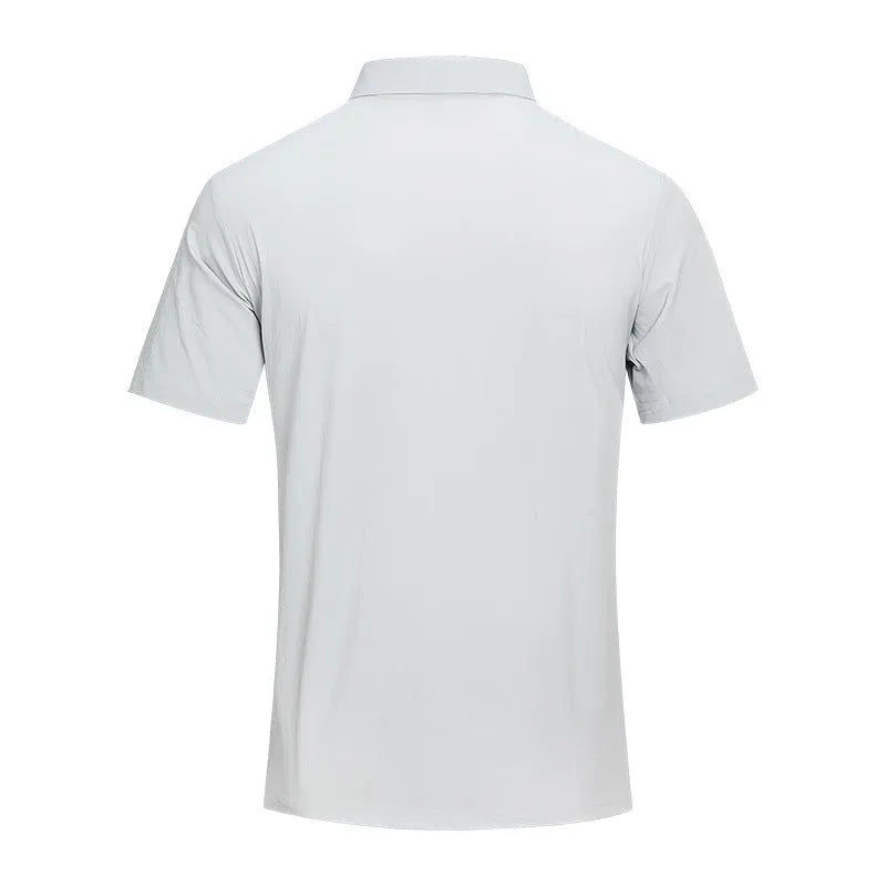 Men's short-sleeved polo shirt in a solid colour with a regular fit and side slit detail.