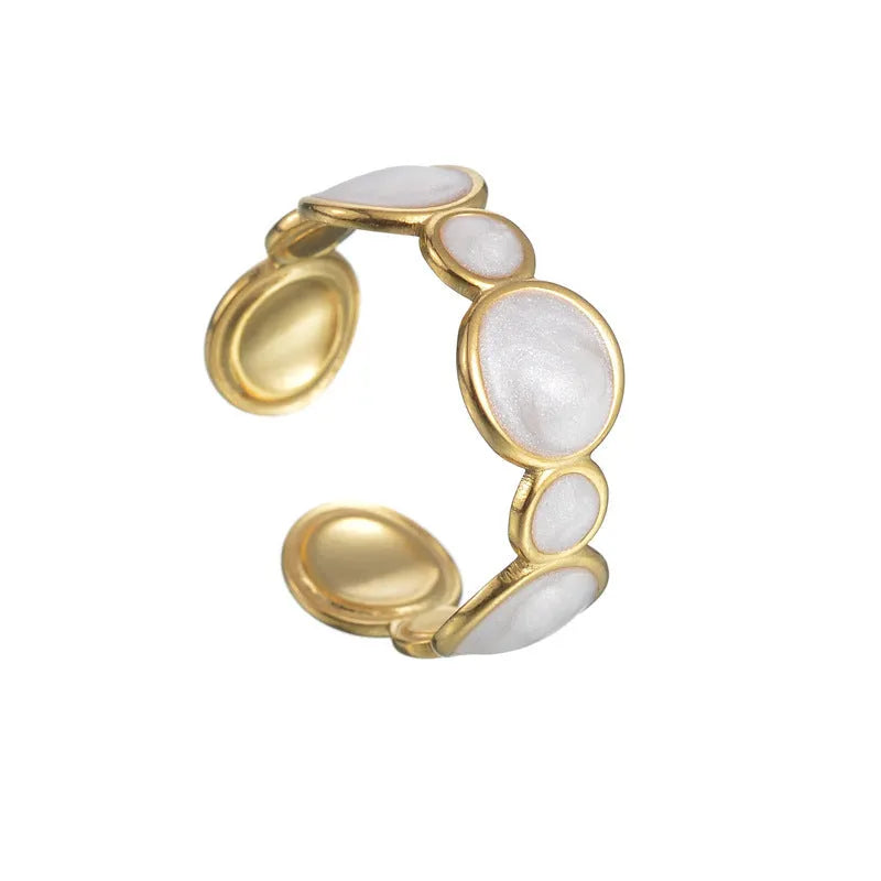Geometric angular ring with adjustable opening in electroplated stainless steel