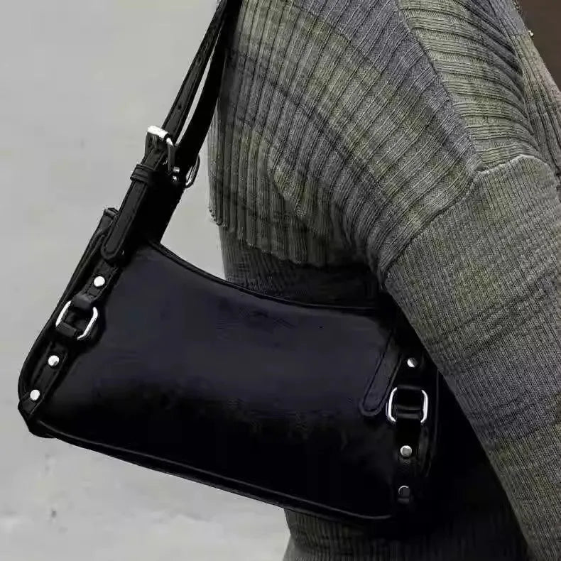 Hot Girl locomotive style all-matching shoulder bag in black PU with outer three-dimensional pocket