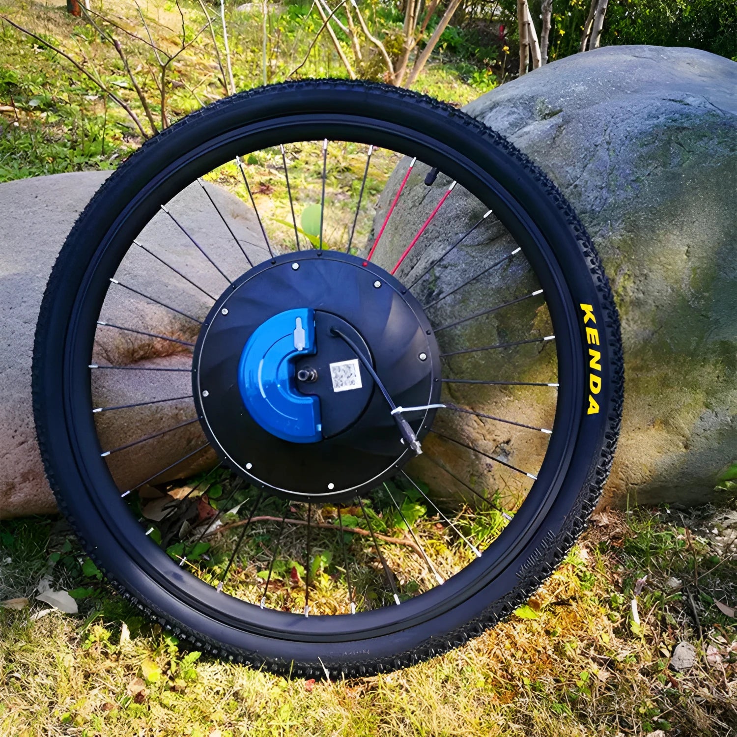 Yunzhilun bicycle electric conversion kit showing alloy hub motor and lithium battery for 26-inch bikes