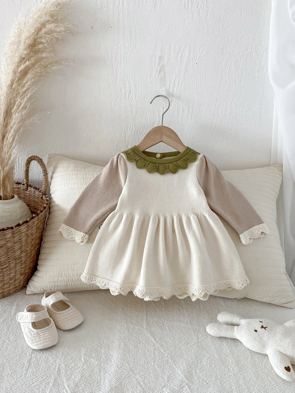 Cotton knitted dress skirt for girls in light beige solid colour with princess design