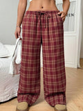 Women's plaid drawstring trousers with multiple pockets in red or blue colour