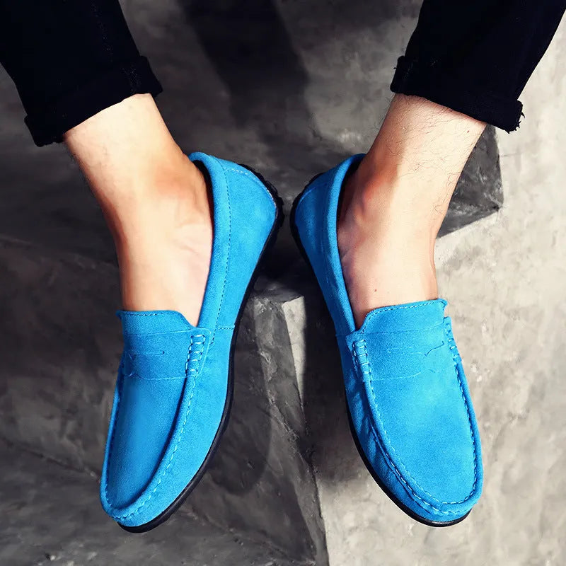 Men's plus size Gommino style casual shoes in suede leather with round toe and rubber sole.