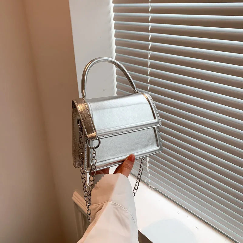 Retro horizontal square crossbody bag in PU leather with six colour options