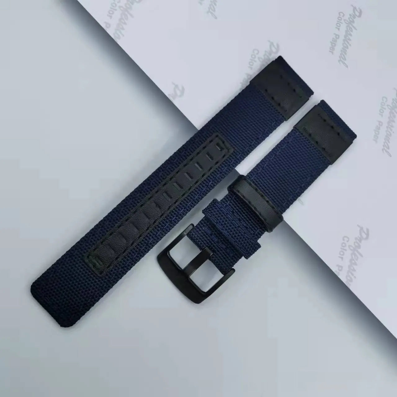 Oxford cloth canvas watch strap shown in army green, with sizing options of 20mm, 22mm, and 24mm widths.