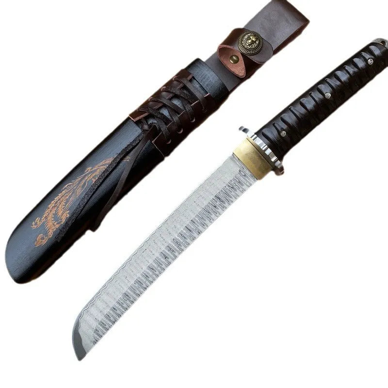 Wooden sheath knife with 62-degree knifepoint angle, keel integrated construction, and wooden sheath for outdoor use