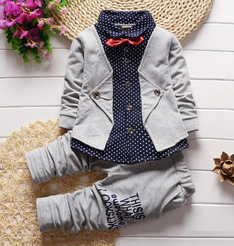 Children's blue casual sport suit set with short sleeves and elastic waist trousers