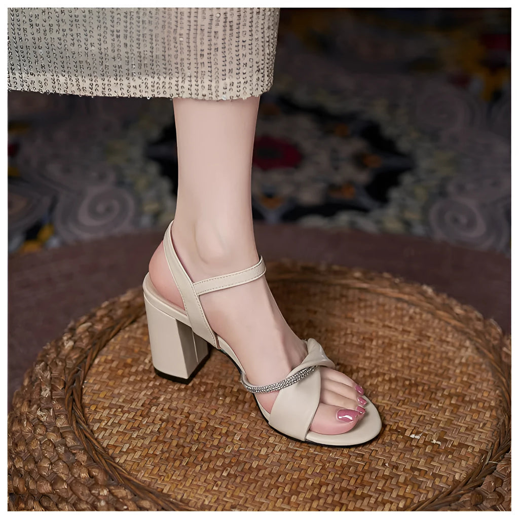 YB-32 chunky heel sandals for women, black 5CM heel, round toe, PU upper and rubber sole on a white background.