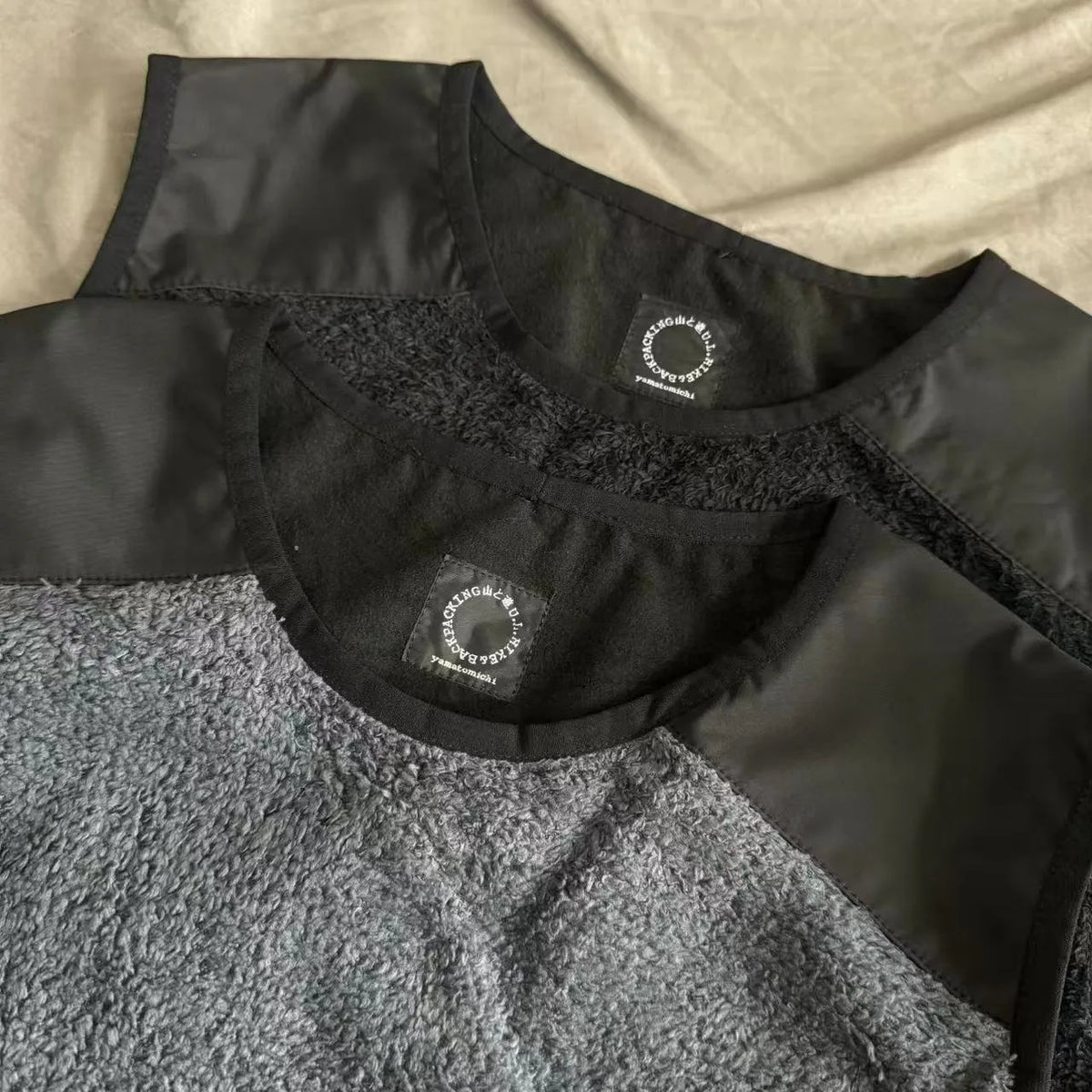Men's black or gray fleece lined thermal vest, sleeveless loose fit, sizes S to XL