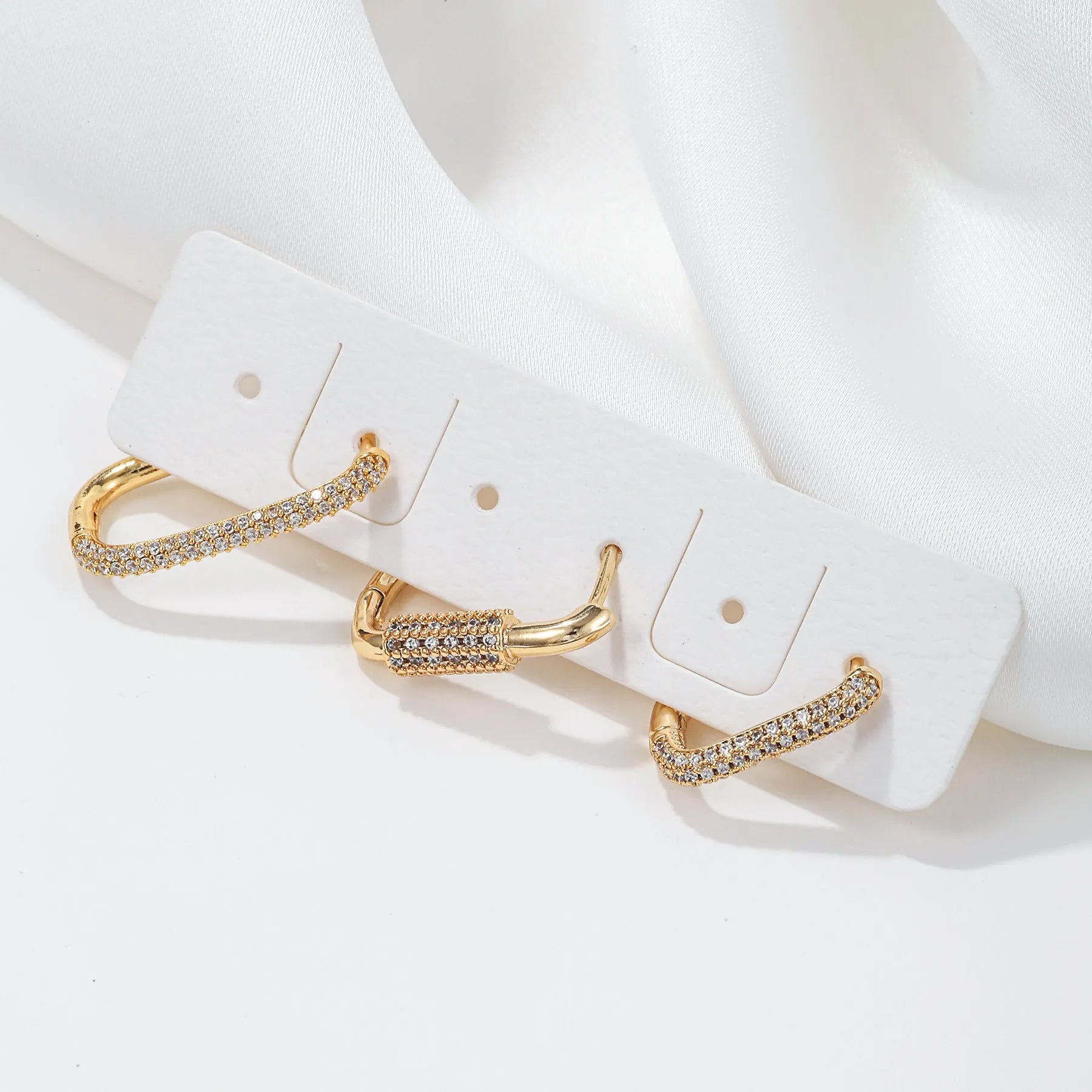 Geometric ear clip three-piece set with micro inlaid zircon detailing in gold or white finish