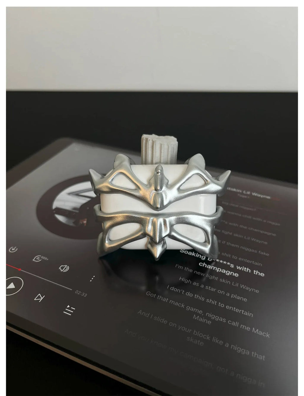 Silver 3D printed resin headset shell for AirPods Pro 1st and 2nd generation charging case