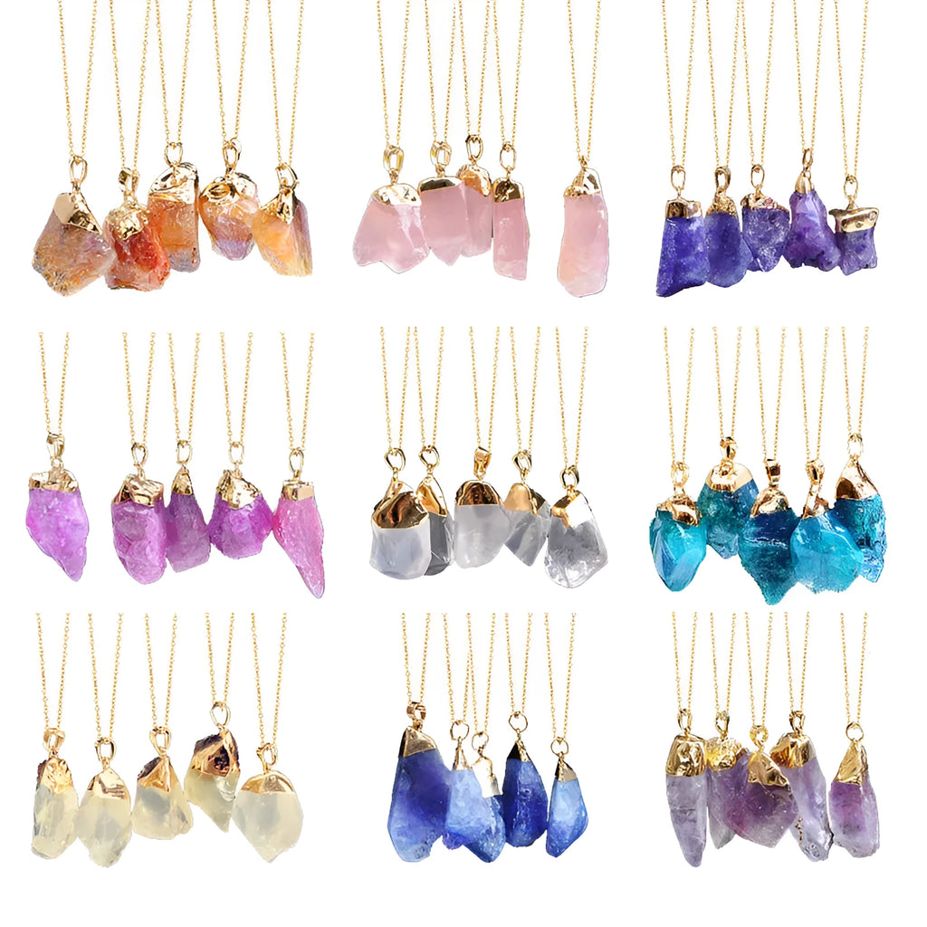 Crystal pendant necklace with natural stone and dyeing finish on adjustable chain