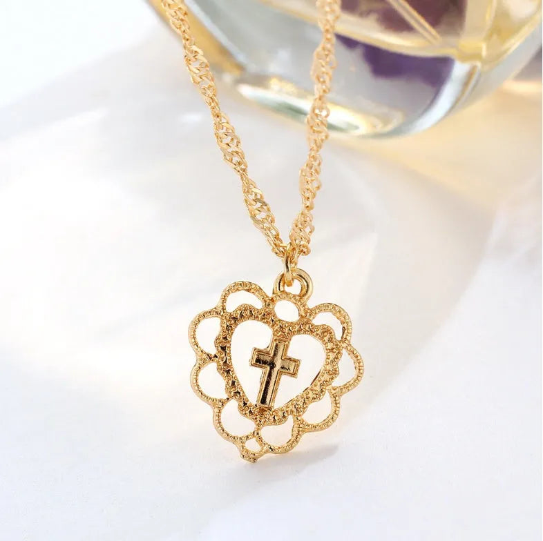 Gold multilayer necklace with heart motif, rhinestones and 6mm imitation pearls, 28-32-40cm chain plus 10cm extension