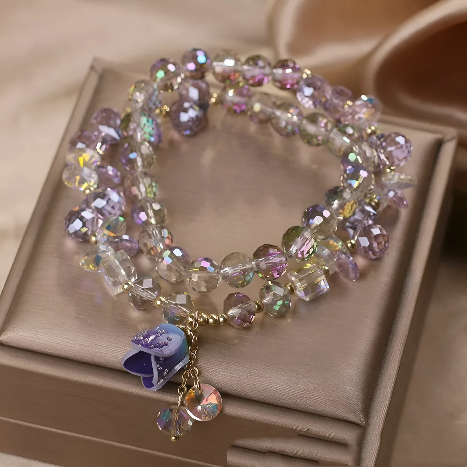 High-grade colourful Austrian crystal bracelet for women with Lily pendant in Bright White