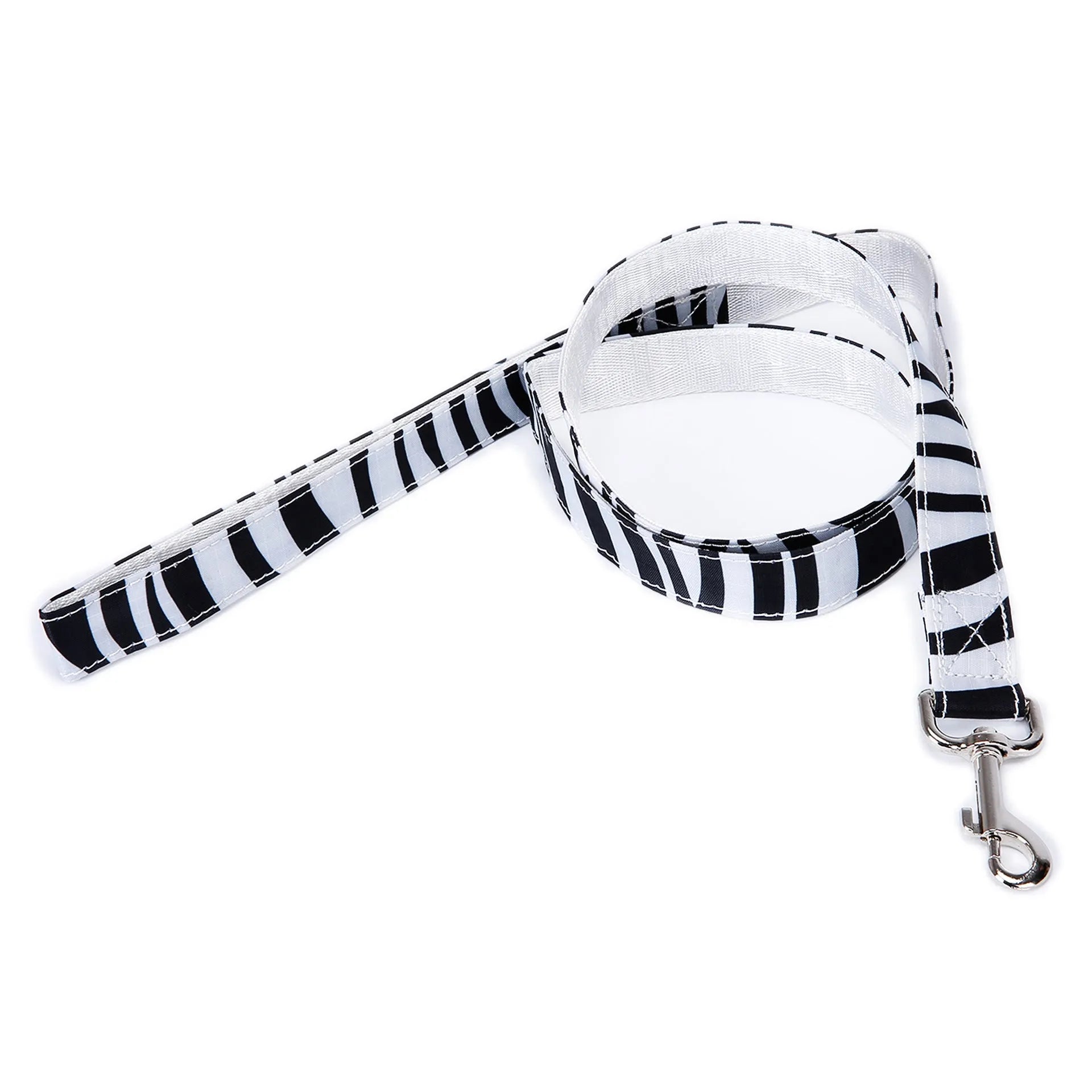 Black plaid stripe pet traction rope with hand loop, measuring 120cm long.
