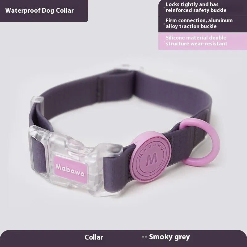 Nylon dog leash and collar set in choice of four colours with hand-holding rope.
