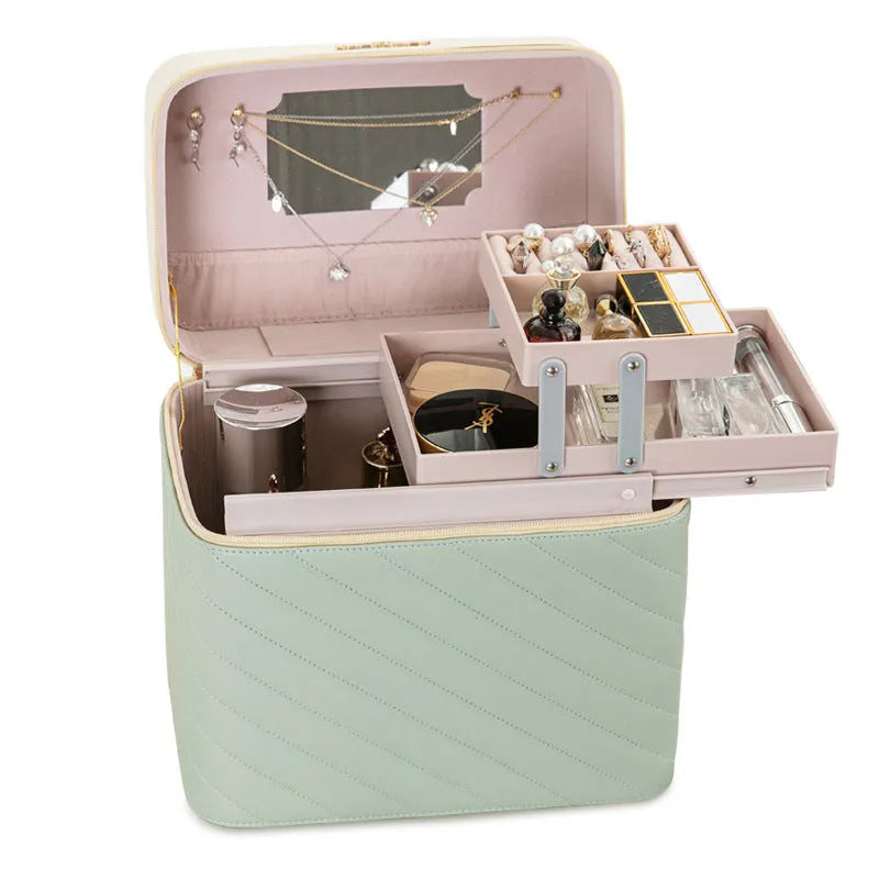 Portable hard-shell cosmetics and jewellery storage box in PU leather, square vertical shape, black colour, with handle