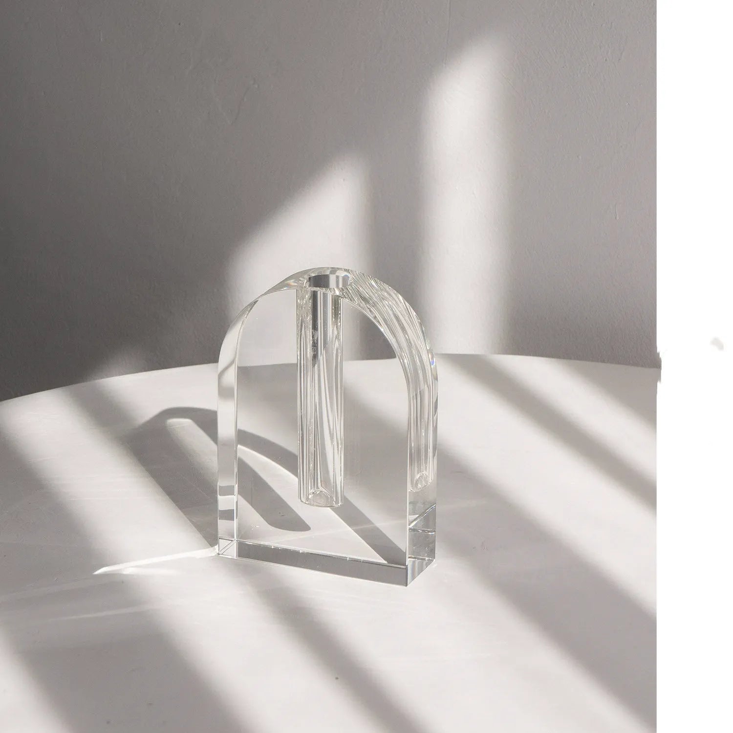Transparent crystal vase from Solidification Series with fairy-spirit design for modern home decoration