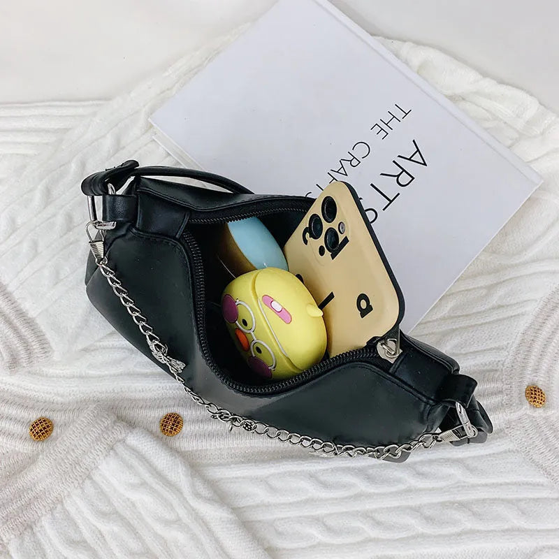 Retro butterfly chain underarm bag in PU leather with internal organisation compartments