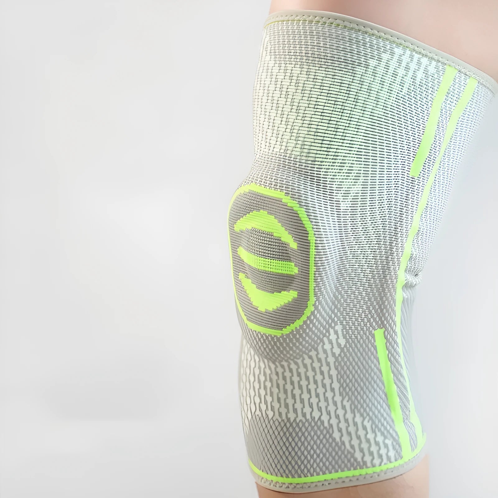 Cotton mountaineering knee pads in blue, green and yellow colours showing elastic sports knee protection