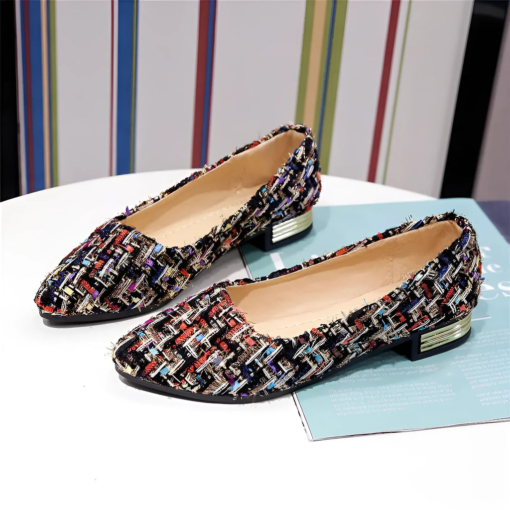Women's black and white casual canvas shoes with pointed toe and low-cut design