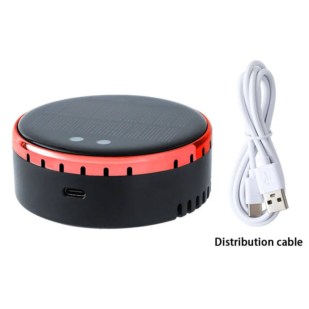 Car mounted solar air humidifier installed on vehicle air conditioning vent