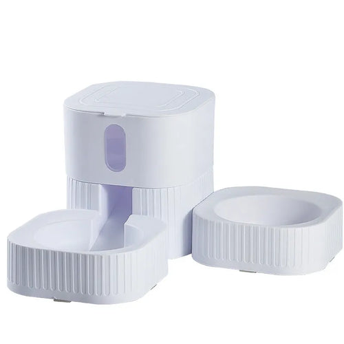 Automatic pet feeder in cloud white with removable washable bowl and digital display