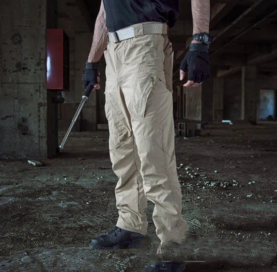 Male army fan special forces quick-drying pants in khaki colour, 97% cotton 3% spandex, with ergonomic knees and YKK zipper