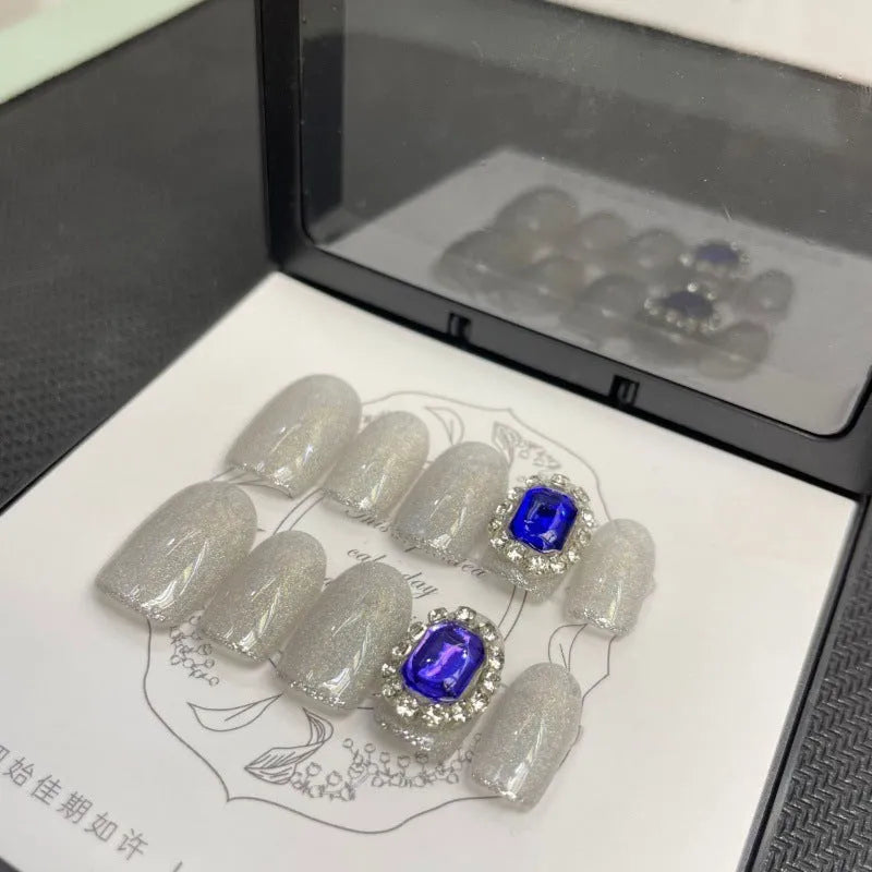 Set of pure handmade press-on nails in Sweet Star Ladder design with ultra-thin seamless finish and included application tools