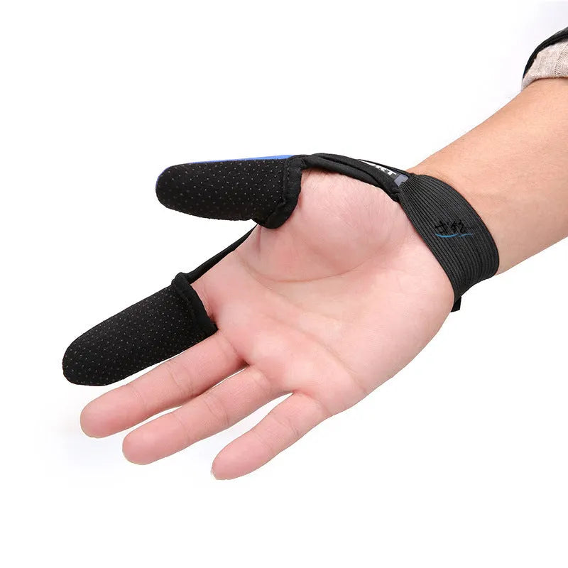 A single fishing glove with two-finger design in camouflage colour, showing diving cloth back and microfiber palm.