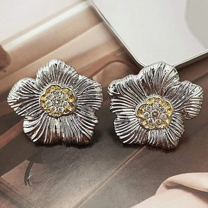 Retro textured gardenia stud earrings with two-tone electroplated finish on copper