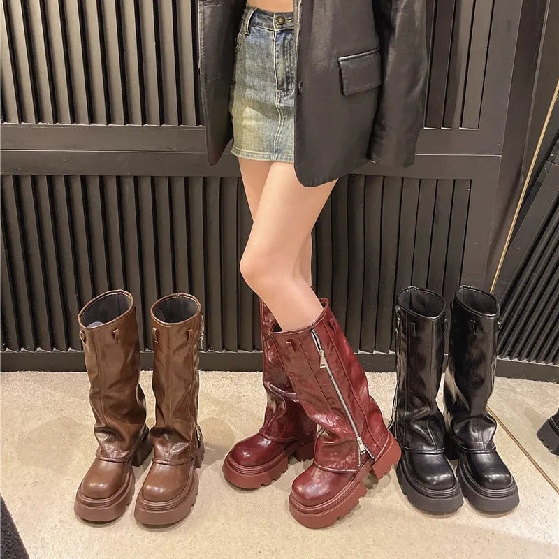 Black platform muffin pants Martin boots with square heel and high cylinder design