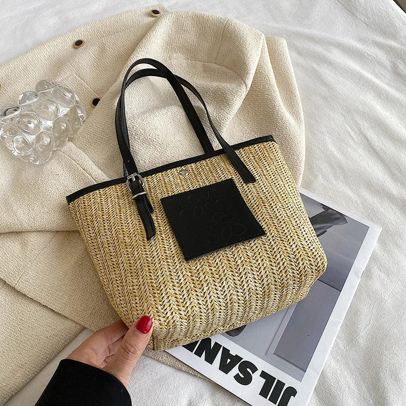 Straw woven women's shoulder bag in European American retro style with grass texture lining