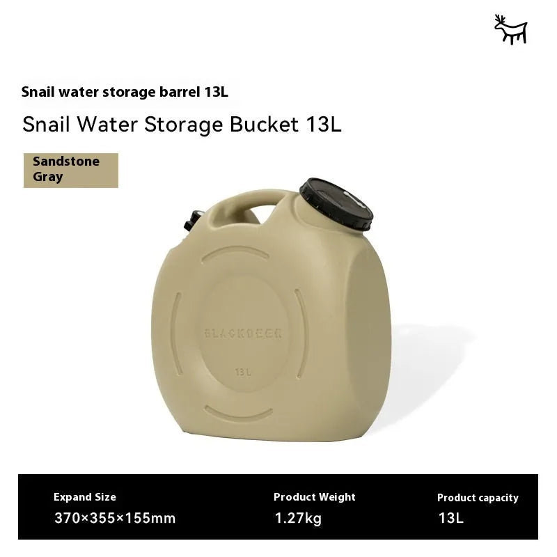 Green collapsible water storage tank showing 13 litre and 18 litre capacity options.