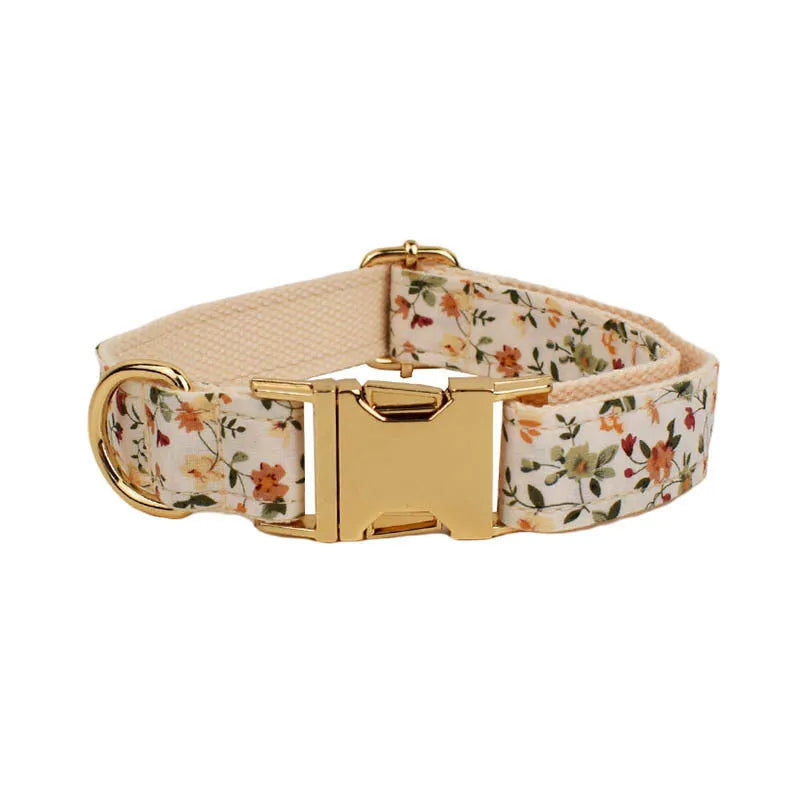Small white flower pet dog collar suit set with bow decoration and matching accessories